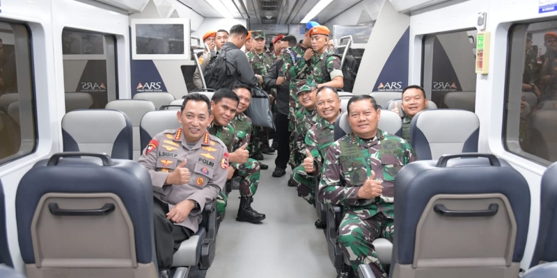 Cerita di Balik HPN 2023, Kapolri dan Panglima TNI Pilih Naik Kereta