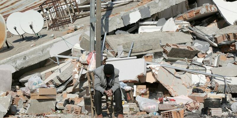 Sejak Gempa, Banyak Toko dan Rumah di Turki Dijarah