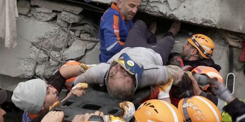 Korban Jiwa Gempa Turki dan Suriah Sentuh 15 Ribu