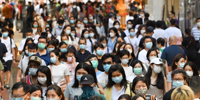 Pandemi Berakhir, Hong Kong Cabut Aturan Wajib Masker