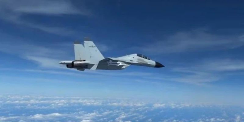 Dipersenjatai Rudal, Jet Tempur China Cegat Pesawat AS di Atas Laut China Selatan