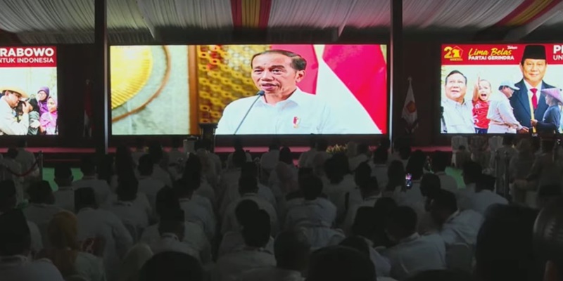 HUT ke-15 Gerindra, Jokowi Puji-puji Elektabilitas Tinggi Prabowo