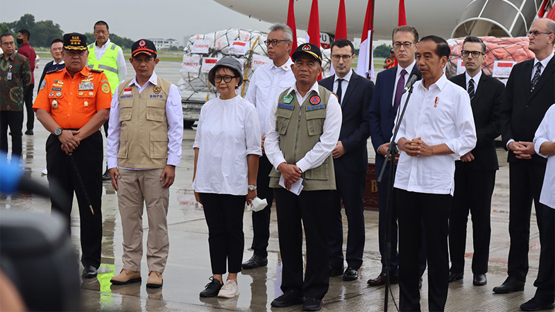 Presiden Jokowi Lepas Bantuan Tahap Tiga Gempa Turki dan Suriah