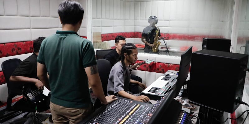 Punya Studio Rekaman, PYCH Optimis Bisa Orbitkan Talenta Emas Musik Papua