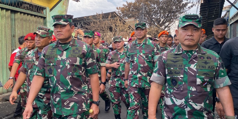 Panglima TNI Kerahkan Prajurit Bantu Penanganan Kebakaran Depo Pertamina Plumpang