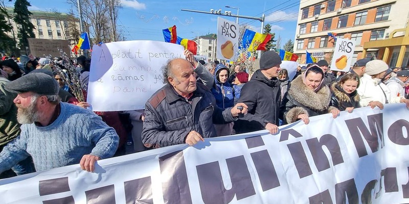 Aksi Protes Pecah di Chisinau, Massa Tuntut Maia Sandu Mundur