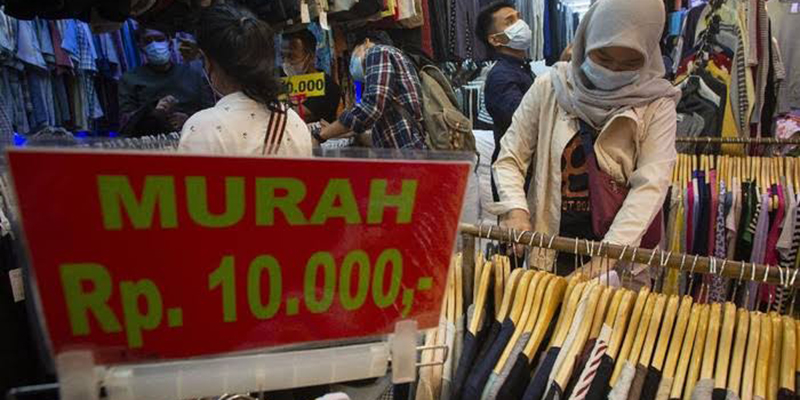 Jokowi Geram, Impor Pakaian Bekas Ganggu Industri Lokal