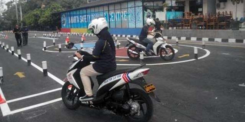 Hari Ini Layanan SIM di Jakarta Tutup Sementara