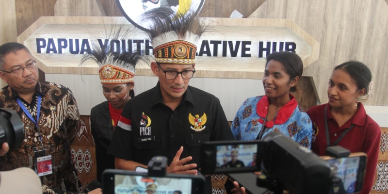 Gedung PYCH Diresmikan, Menparekraf Komitmen Bantu Kembangkan UMKM Anak Muda Papua