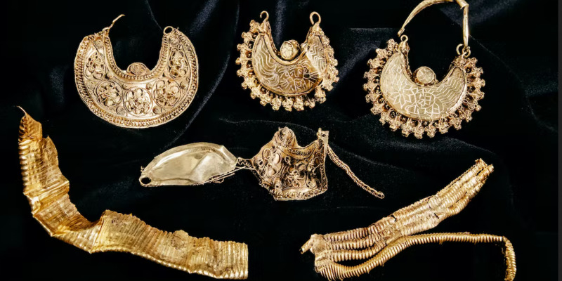 Sejarawan Belanda Temukan Harta Karun Emas Berusia 1.000 Tahun