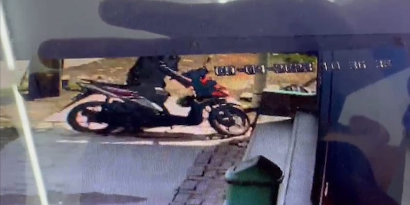 Sepeda Motor Milik Wartawan Dicuri saat Parkir di Toko Kosmetik Bekasi