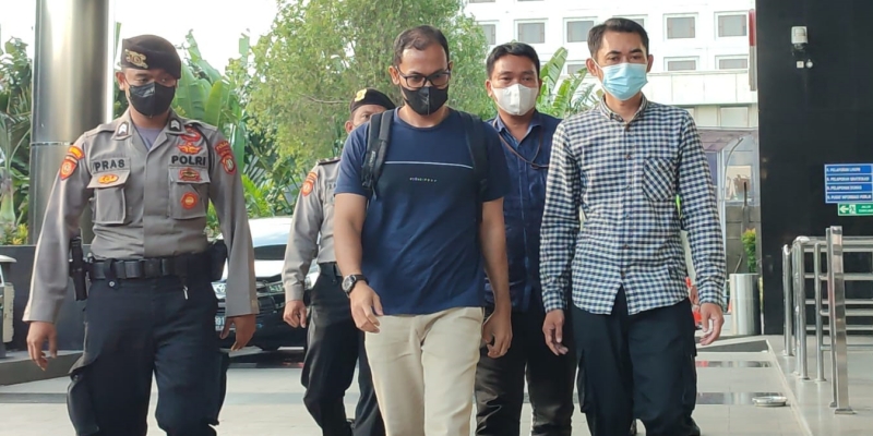 Anggota BPK Perwakilan Riau M. Fahmi Turut Digiring ke KPK Bersama Bupati Meranti
