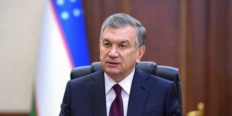 Uzbekistan Gelar Voting untuk Perpanjangan Masa Jabatan Presiden Mirziyoyev Hingga 2040