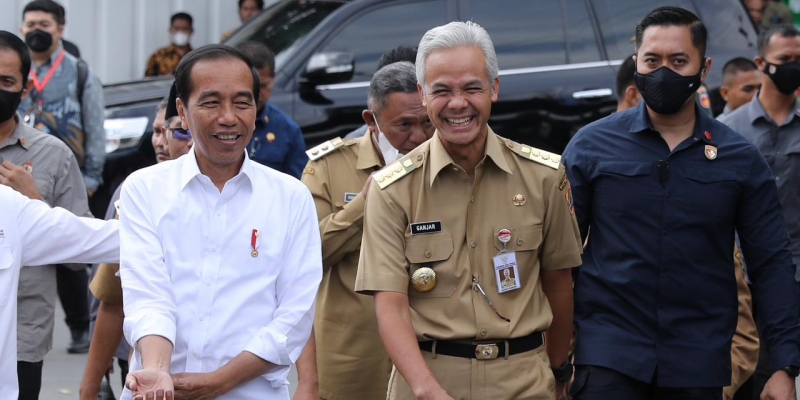 Tinjau Harga Bapok di Boyolali, Ganjar Mesra Semobil Bareng Jokowi