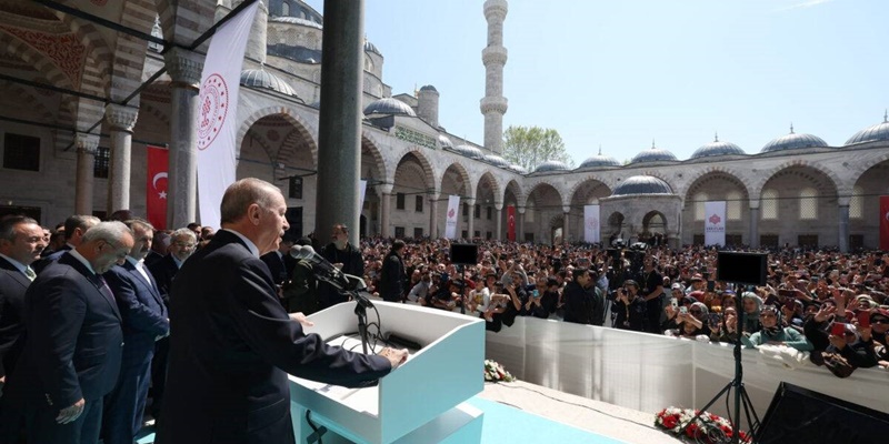 Berdiri Sejak Era Ottoman, Masjid Biru Istanbul Dibuka Sepenuhnya di Hari Pertama Idulfitri