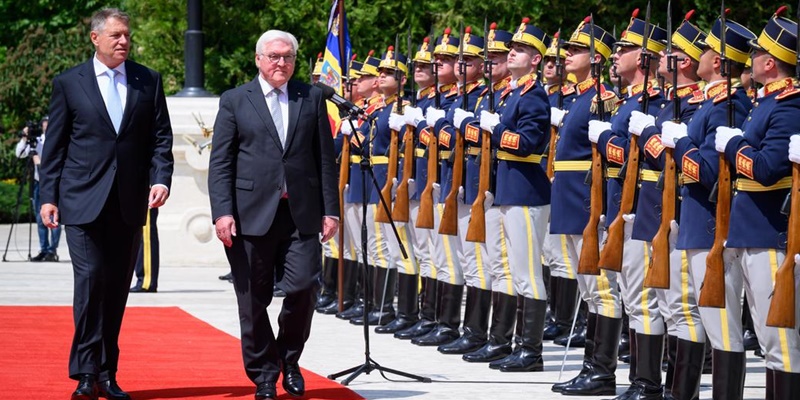 Sambut Kunjungan Steinmeier, Presiden Iohannis Minta Jerman Lebih Banyak Berinvestasi di Rumania