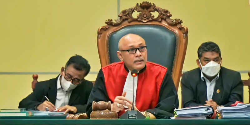 <i>Ngaku</i> Tugas Negara ke Luar Negeri, Hakim Tak Tahu Keberadaan Luhut