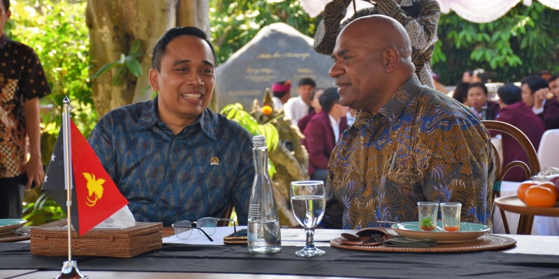 Plt Ketua Parlemen Papua Nugini Diajak ke Museum Rudana, Ketua BKSAP: Diplomasi Bilateral Dibuat Informal