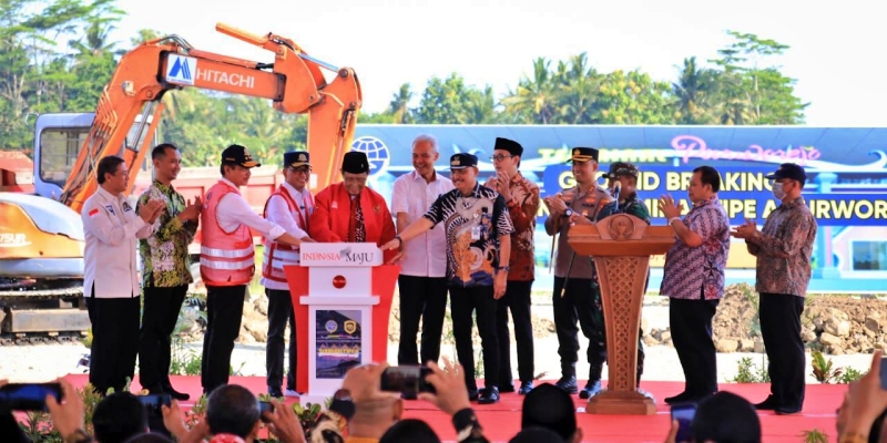 Laksanakan Perintah Presiden, Budi Karya Bersama Ganjar Resmikan Pembangunan Terminal Purworejo