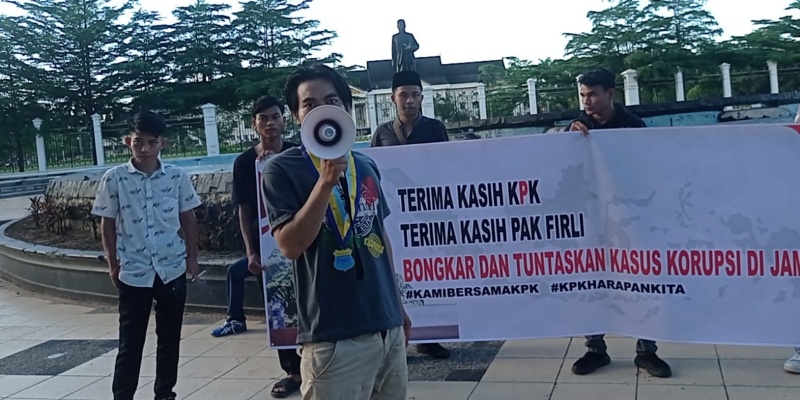 Suap Ketok Palu APBD Jambi Terus Diusut, Mahasiswa Jambi Apresiasi Firli Bahuri