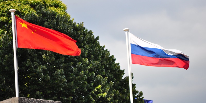 Moskow Bantah Tuduhan Paris bahwa Rusia Sangat Bergantung pada China