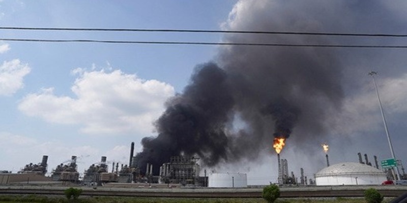 Kebakaran di Pabrik Kimia Shell Texas,  Enam Terluka