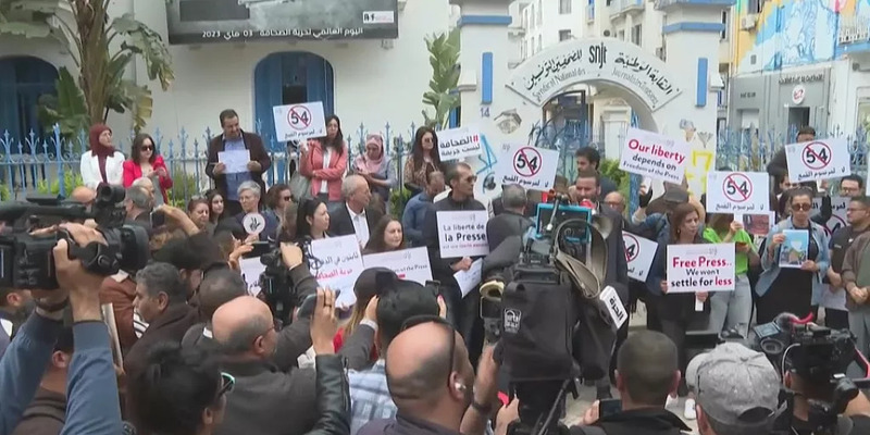 Tolak UU Anti-Teror, Wartawan Tunisia: Kami Jurnalis, Bukan Teroris