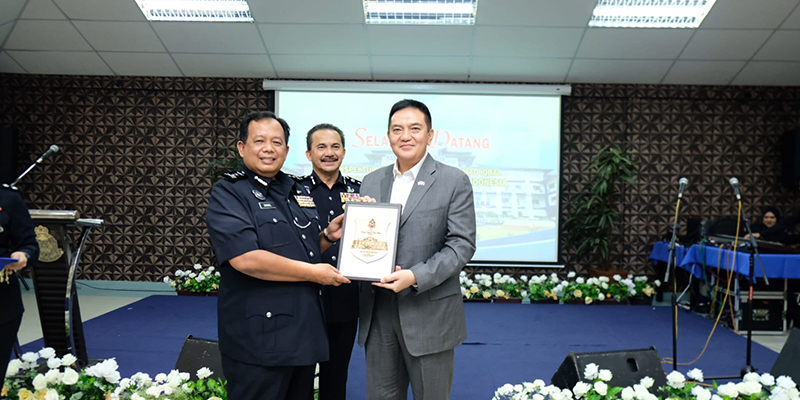Kapolda Riau Irjen Mohammad Iqbal saat menghadiri undangan Kepolisian Melaka, Malaysia/Ist