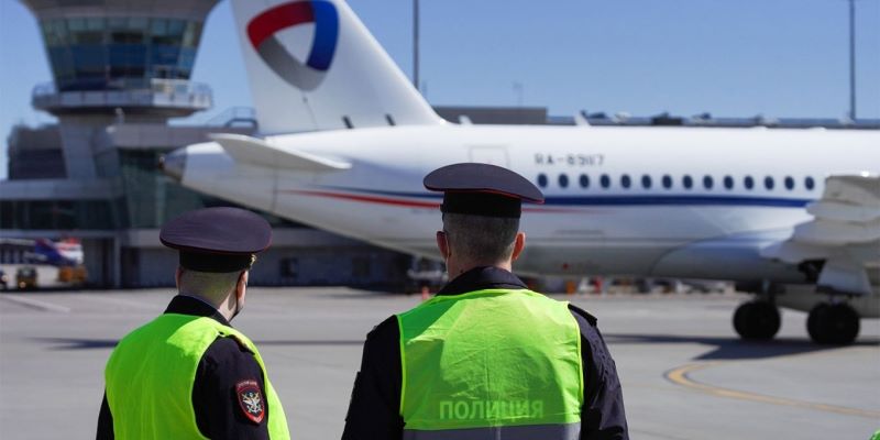Ribuan Penerbangan Rusia Gunakan Pesawat Suku Cadang Kadaluwarsa