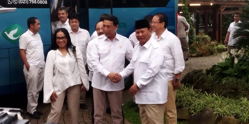 Wiranto Dikirim ke Hambalang, Pesan Istana Tetap Dukung Prabowo?