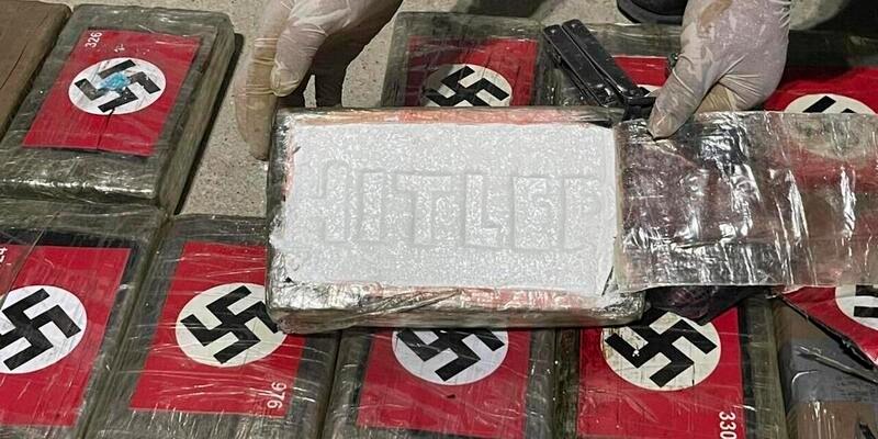Polisi Peru Sita Paket 58 Kg Kokain Berbendera Nazi