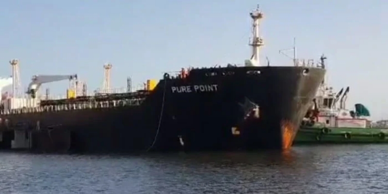 Kapal Kargo Minyak Mentah Pertama dari Rusia Tiba di Pakistan