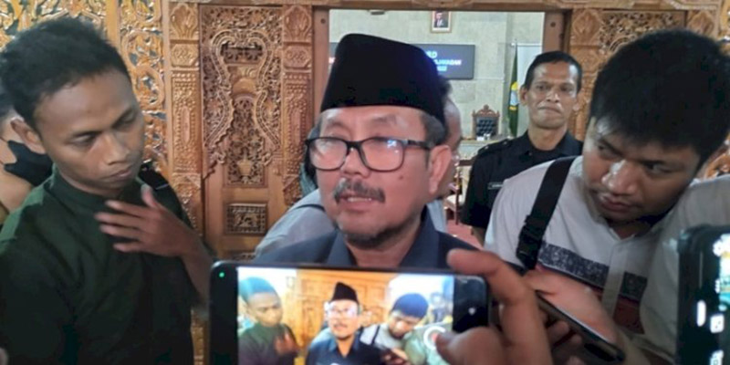 Ngaku Tidak Tahu Status Lahan Kantor DPC PDIP, Bupati Cirebon: Kenapa Baru Diungkap Sekarang?