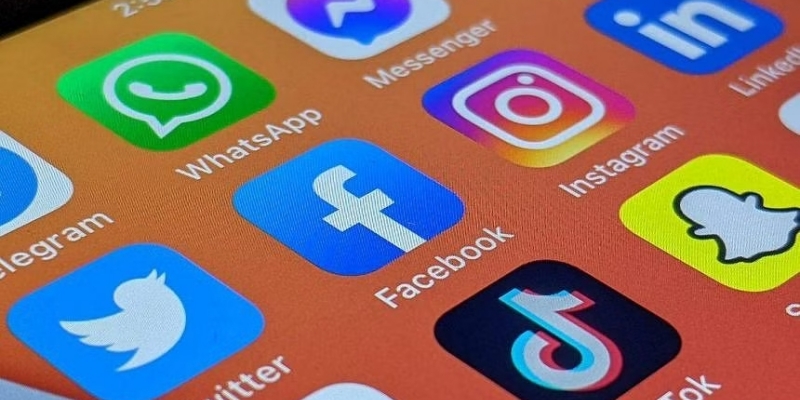 Influencer dan Selebriti TikTok Perlahan Geser Peran Jurnalis di Media Sosial