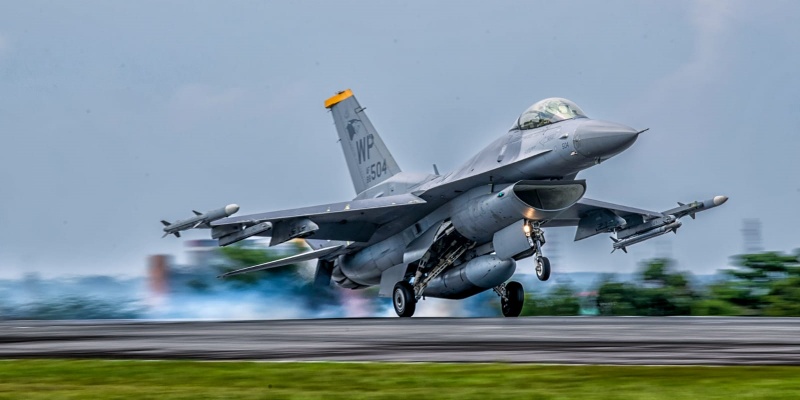 Latma Cope West 2023, F-16 TNI AU dan USAF Duel Pertempuran Jarak Dekat di Langit Riau