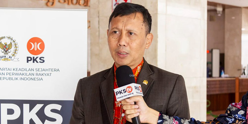Legislator PKS Khawatir Ada Penumpang Gelap dalam Izin Ekspor Pasir Laut