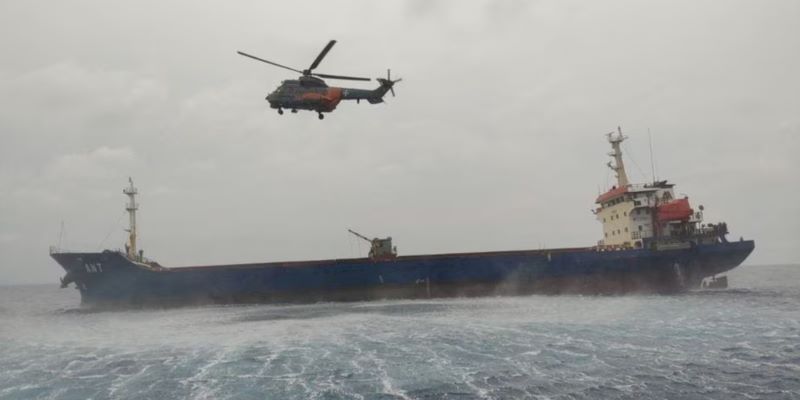 Kapal Kargo Milik Turki dan Singapura Tabrakan di Laut Yunani