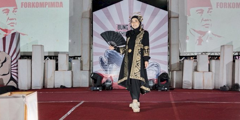 Para Istri Pejabat Ramaikan Bung Karno Fashion Street Salatiga