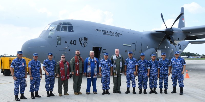 Pesawat C-130J Super Hercules Pesanan Kemhan Tiba di Lanud Halim