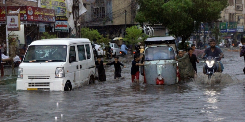 Banjir Bandang Terjang Afghanistan dan Pakistan, Puluhan Orang Tewas