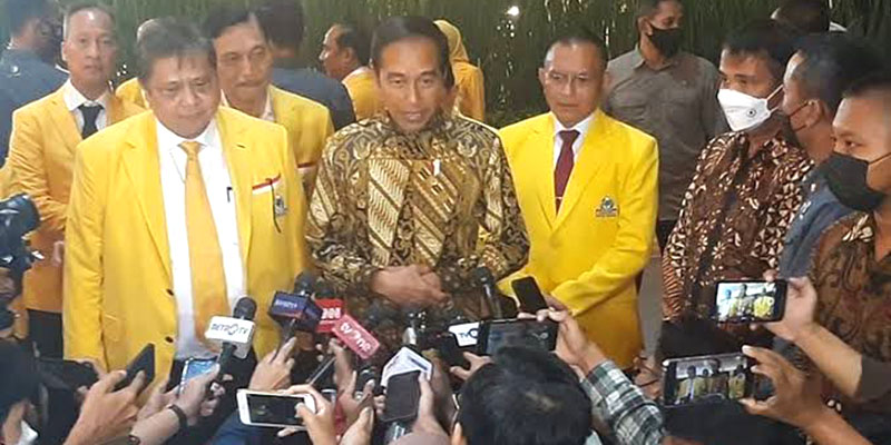 Jika Tidak Tegur Luhut dan Bahlil, Jokowi Rusak Demokrasi