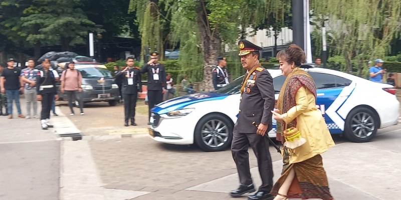 Puncak HUT Bhayangkara, Deretan Pejabat Mulai Berdatangan dari Pintu VIP SUGBK
