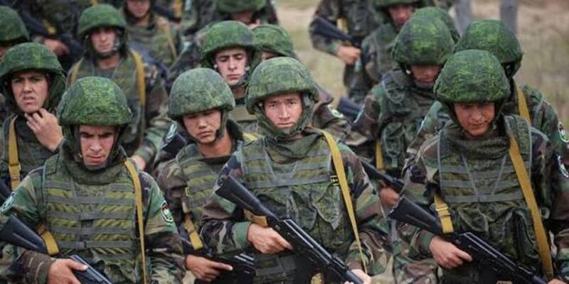 Tingkatkan Pertahanan, Rusia Kerahkan Lebih dari Seratus Ribu Tentara di Perbatasan Ukraina