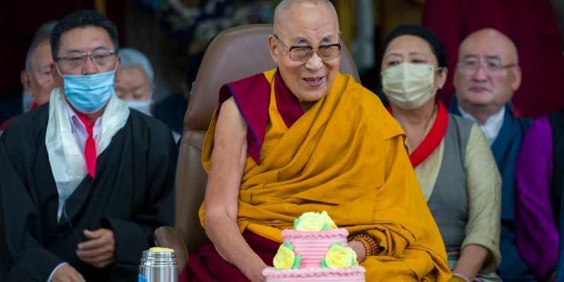 Dalai Lama Rayakan Ulang Tahun ke-88 di Pengasingan