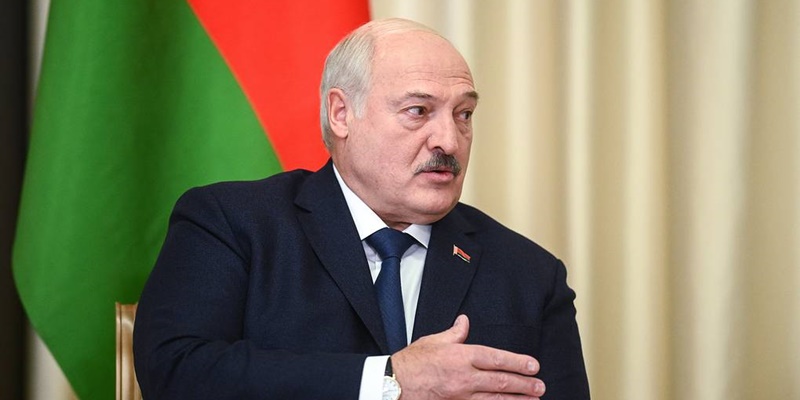 Lukashenko: Senjata Nuklir Rusia yang Disimpan di Belarusia Tidak akan Digunakan