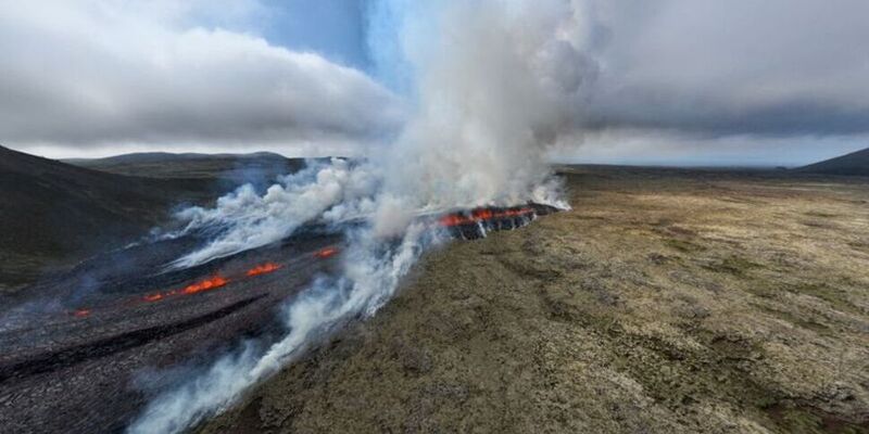 Gunung Berapi Islandia Muntahkan Lahar, Situasi Aman Terkendali