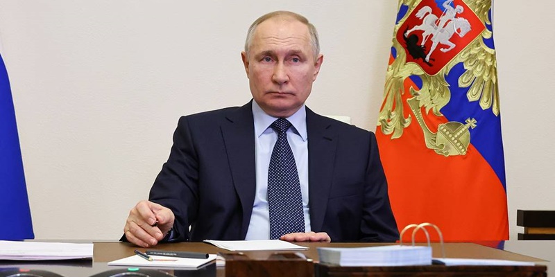 Putin: Utang Negara Barat Bisa Picu Krisis Keuangan Global