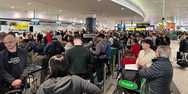 Terjadi Kegagalan Sistem, Ratusan Pelancong Tertahan di Bandara Melbourne