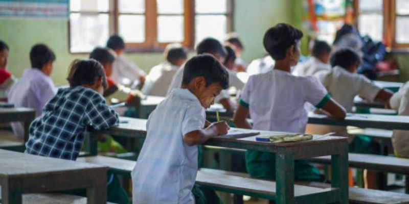 Banyak Siswa dan Guru Angkat Senjata, Sistem Pendidikan Myanmar dalam Kondisi Krisis