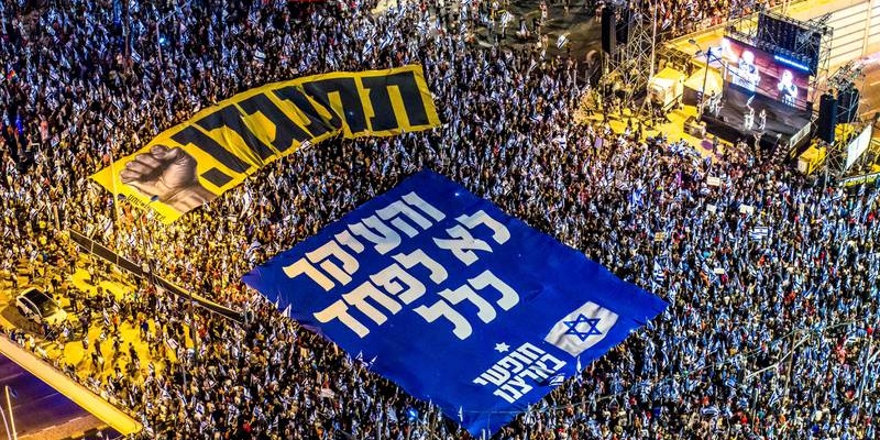 Puluhan Ribu Warga Israel Turun ke Jalan: Netanyahu Harus Berhenti<i>!</i>